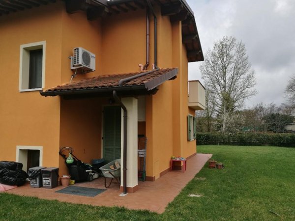 casa indipendente in vendita a Larciano in zona Baccane