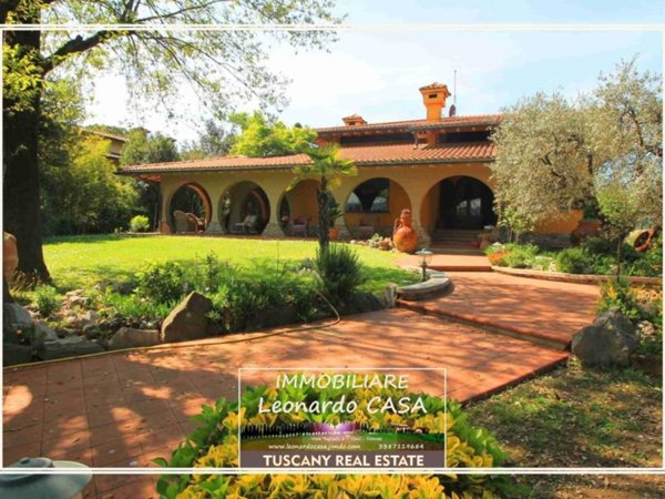 casa indipendente in vendita a Larciano