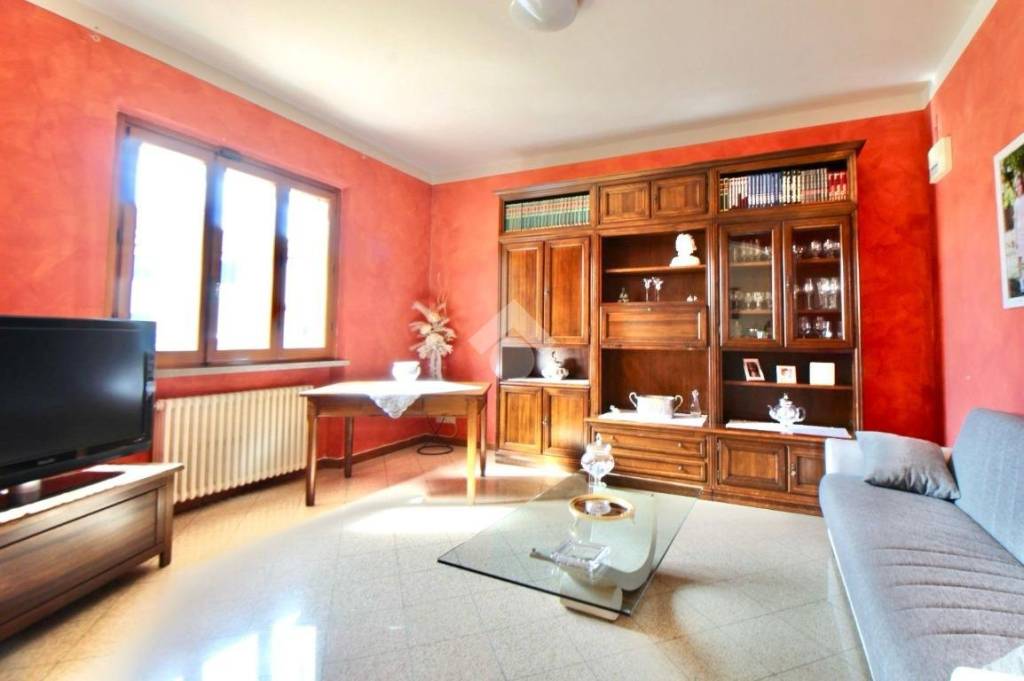 casa indipendente in vendita a Larciano in zona Castelmartini