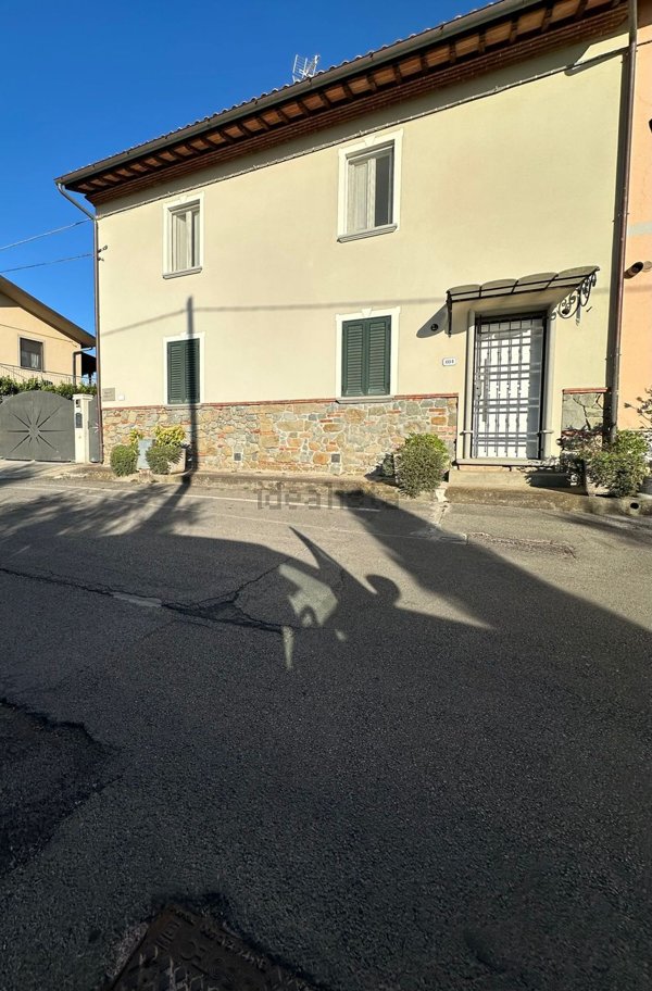 casa indipendente in vendita a Larciano in zona Castelmartini