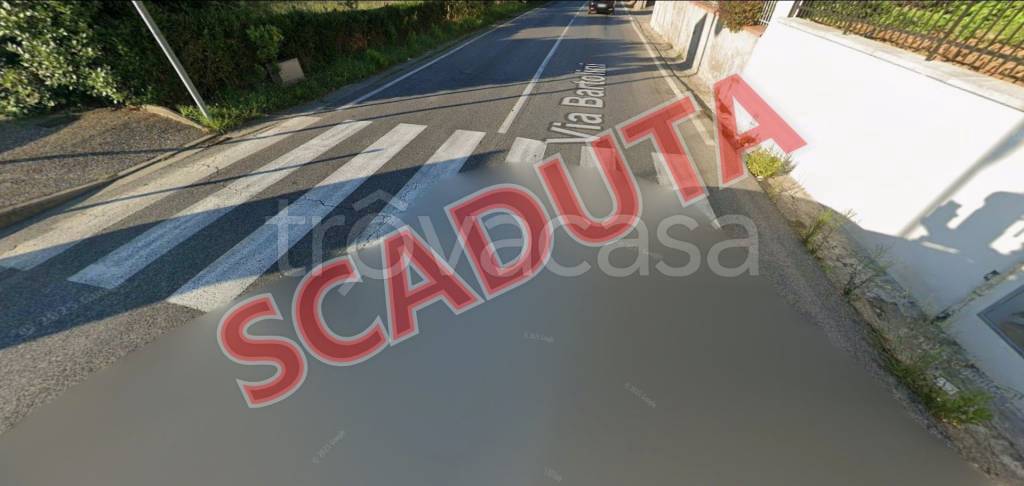 locale commerciale in vendita a Larciano