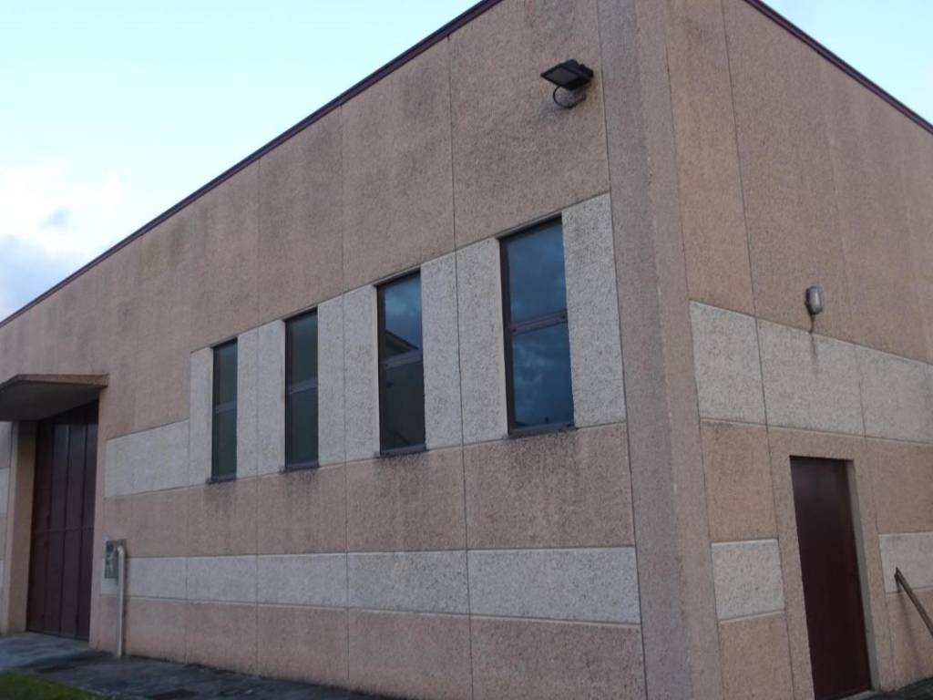 locale di sgombero in vendita a Larciano