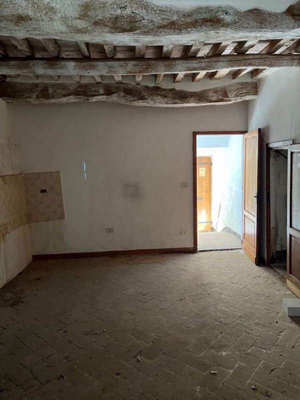 casa indipendente in vendita a Larciano in zona Cecina