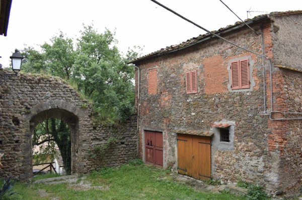 casa indipendente in vendita a Larciano in zona Cecina