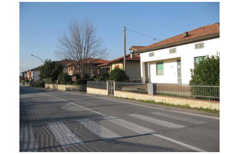 casa indipendente in vendita a Larciano in zona Castelmartini