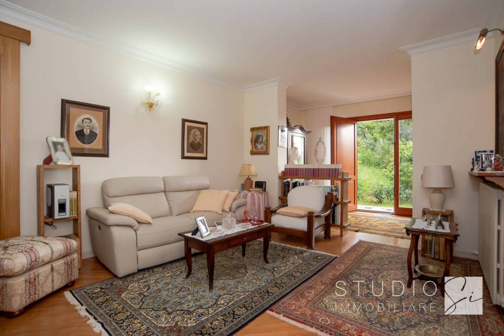 casa indipendente in vendita a Larciano