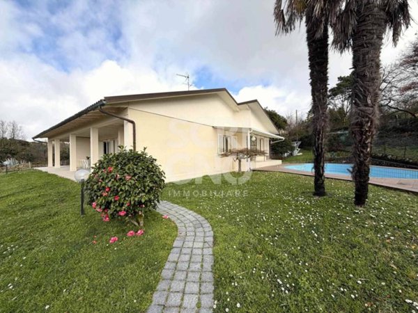 casa indipendente in vendita a Larciano