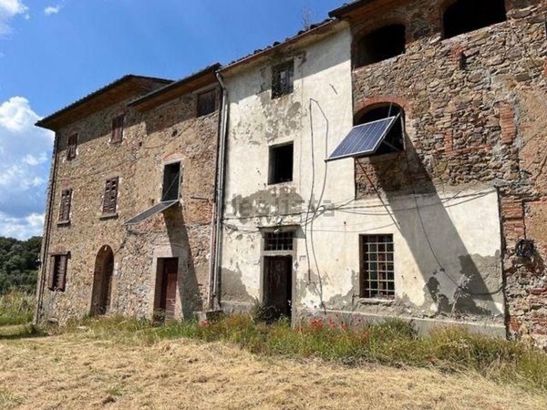 appartamento in vendita a Larciano in zona Cecina