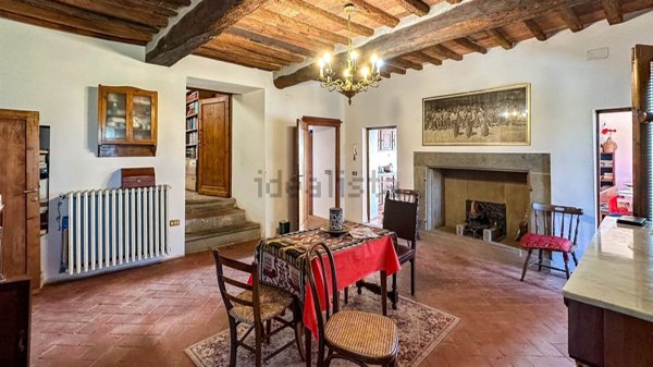casale in vendita a Larciano