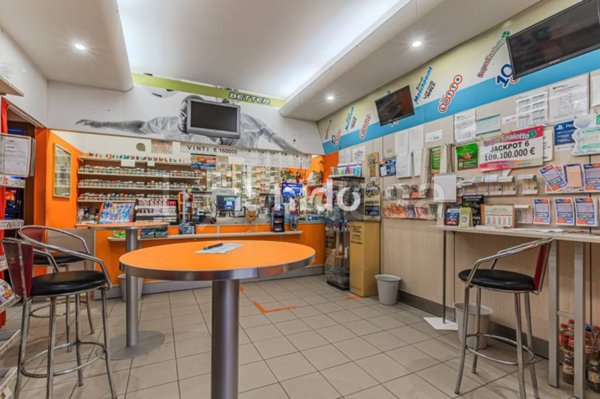 negozio in vendita a Larciano