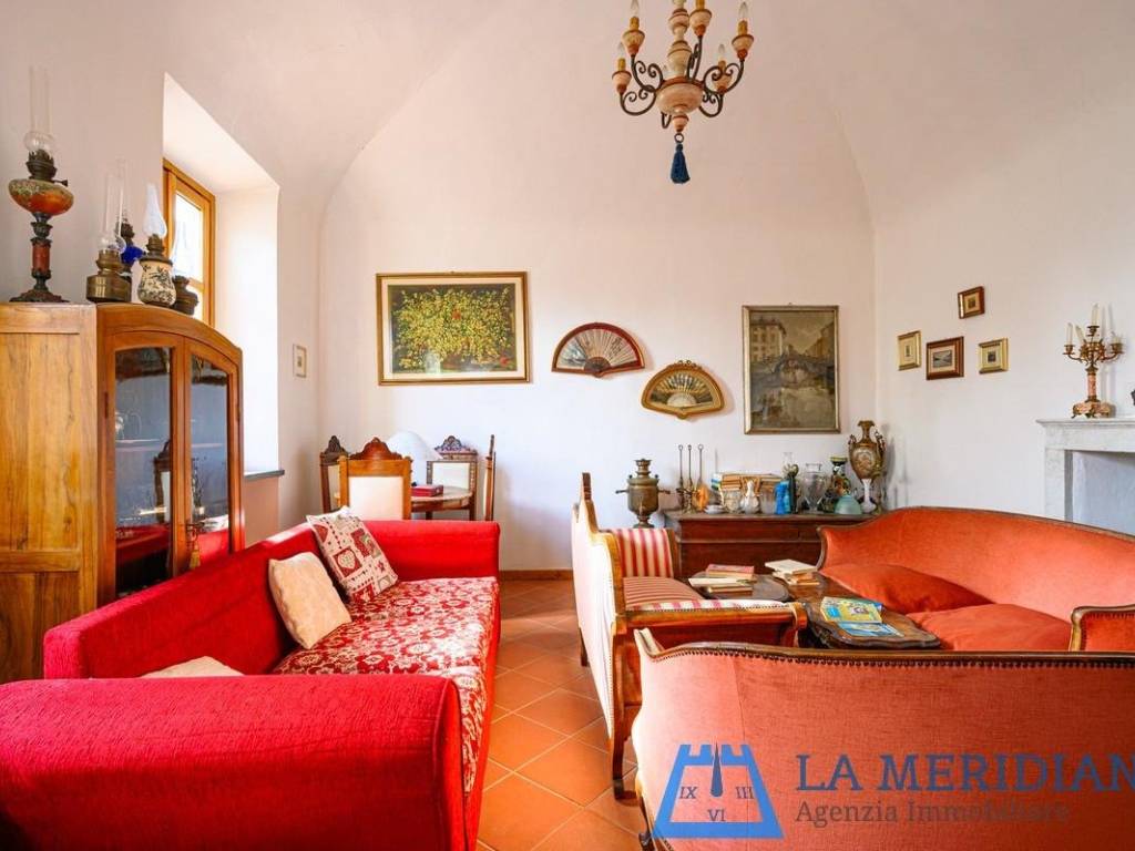 casa indipendente in vendita a Larciano