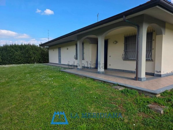 casa indipendente in vendita a Larciano in zona Biccimurri