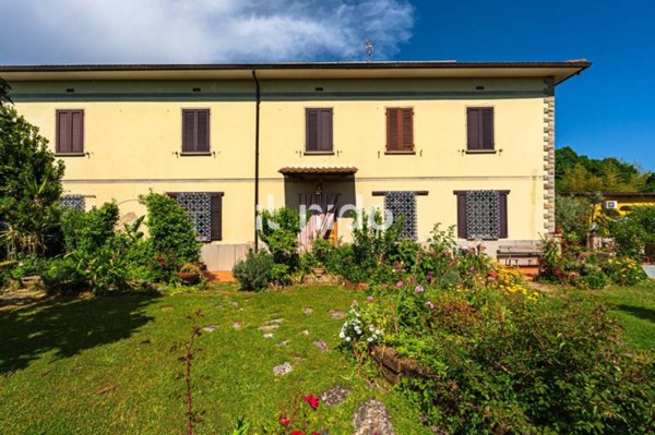 casa indipendente in vendita a Larciano