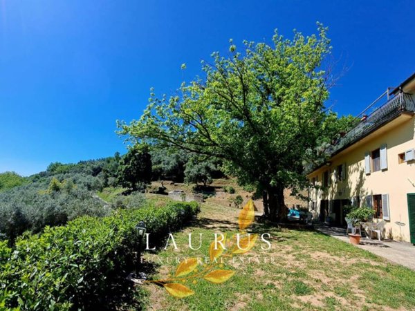 casa indipendente in vendita a Larciano in zona Cecina