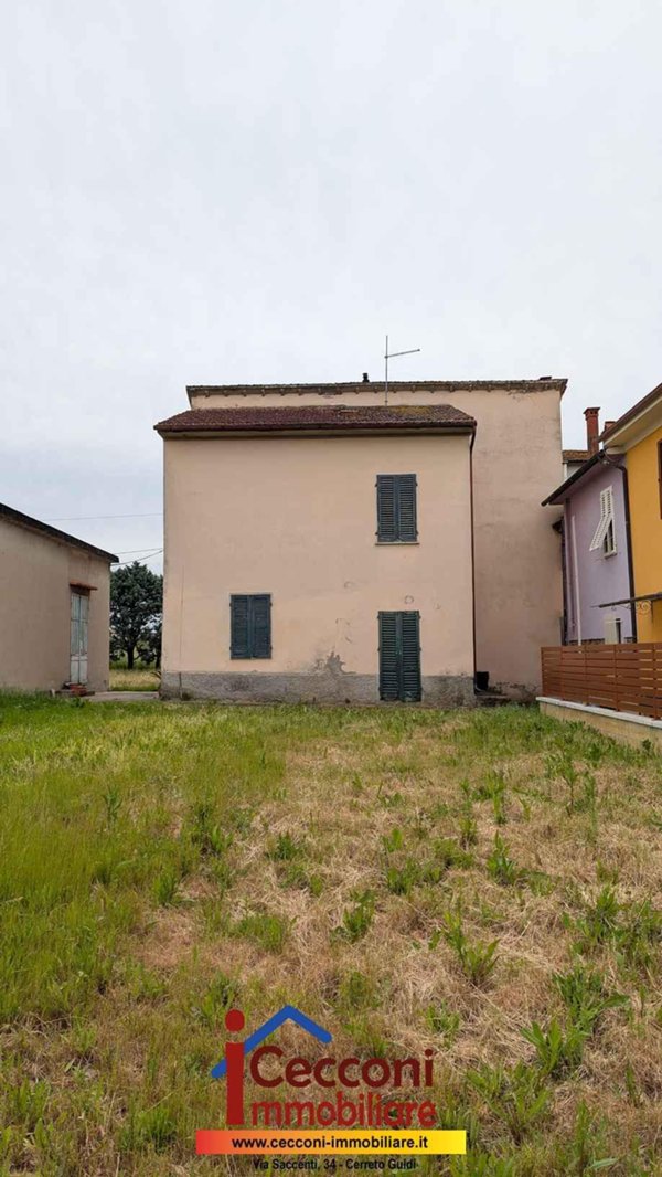 casa indipendente in vendita a Larciano