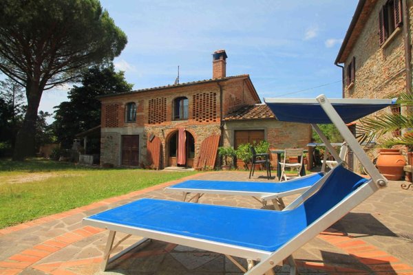 casa indipendente in vendita a Larciano