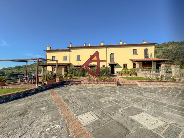 casa indipendente in vendita a Larciano in zona Cecina