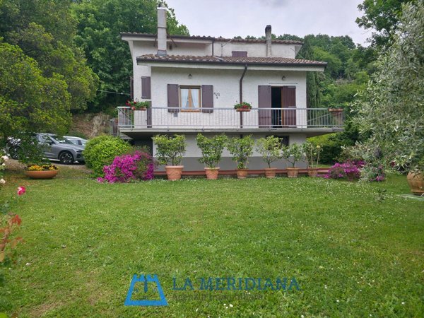casa indipendente in vendita a Larciano