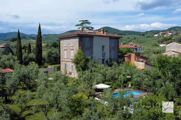 casa indipendente in vendita a Larciano in zona Biccimurri