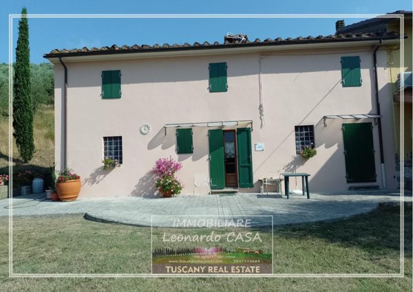 casa indipendente in vendita a Larciano