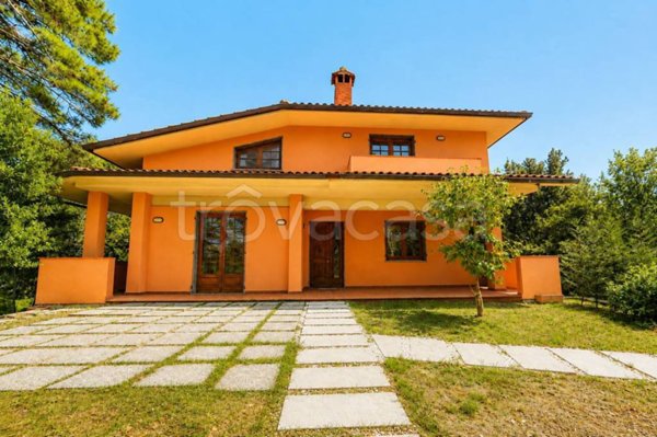 casa indipendente in vendita a Larciano