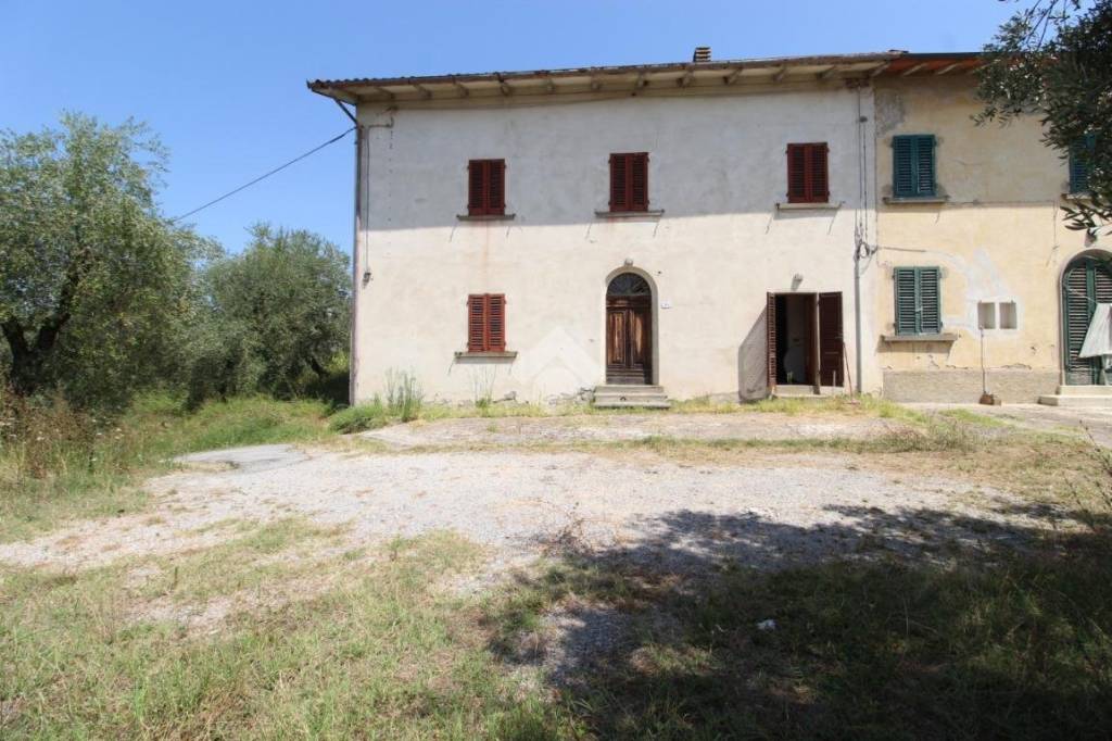 casa indipendente in vendita a Larciano