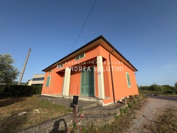 appartamento in vendita a Larciano in zona Biccimurri