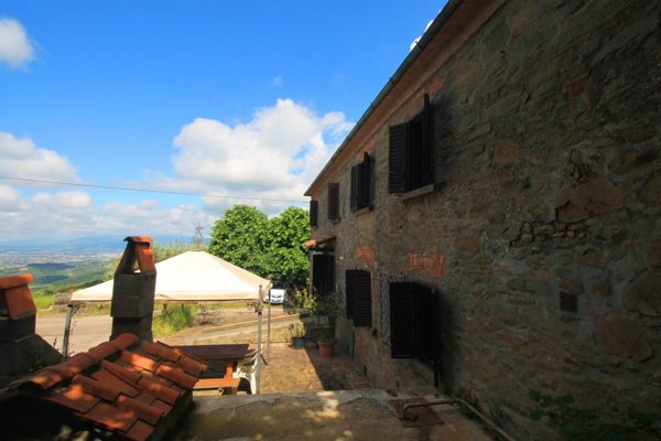 casa indipendente in vendita a Larciano