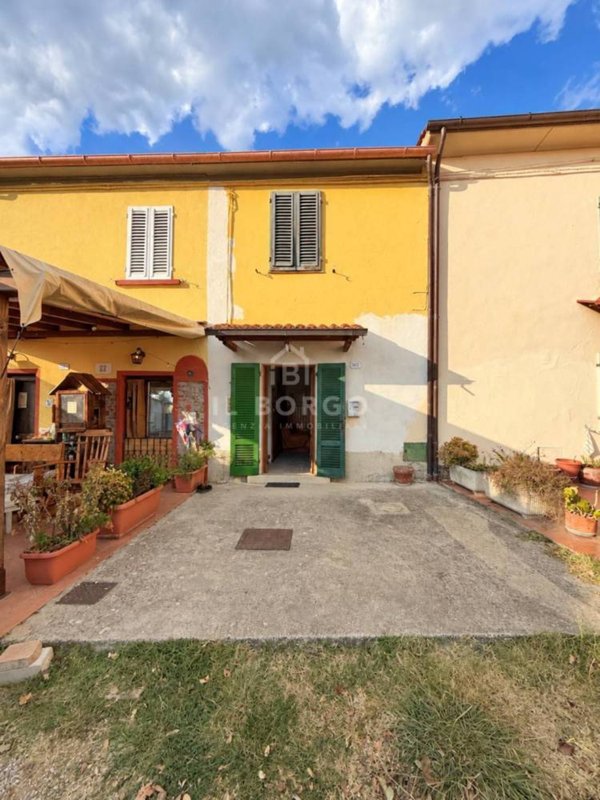 casa indipendente in vendita a Larciano in zona Biccimurri
