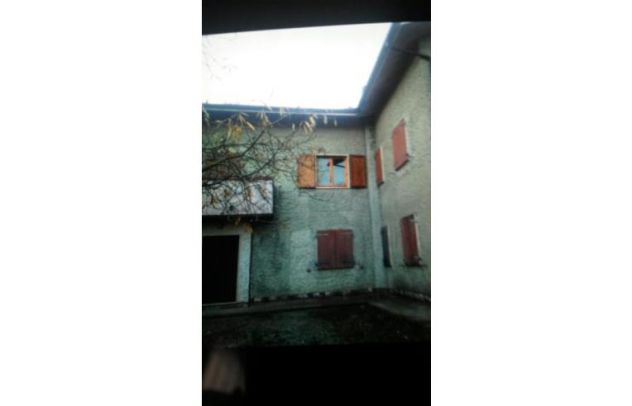 casa indipendente in vendita a Marliana in zona Panicagliora