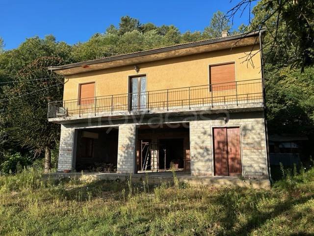casa indipendente in vendita a Marliana in zona Momigno