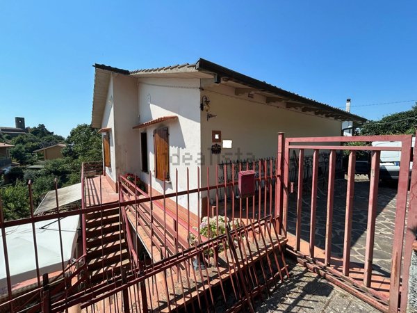 casa indipendente in vendita a Marliana