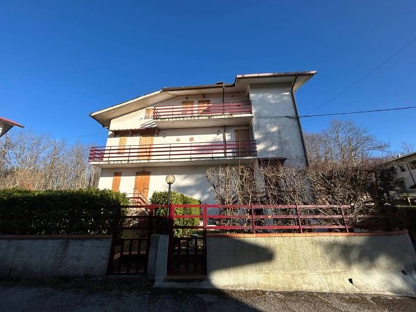 appartamento in vendita a Marliana in zona Femminamorta