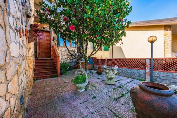 casa indipendente in vendita a Marliana