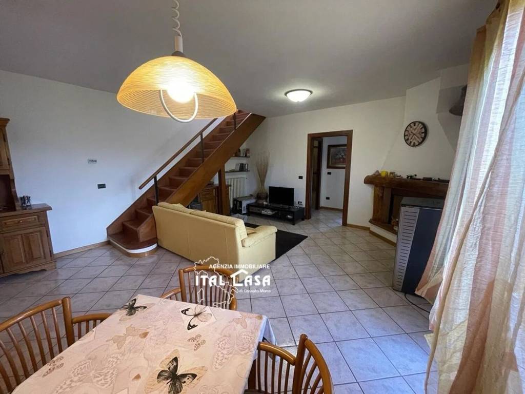 appartamento in vendita a Marliana in zona Casore del Monte
