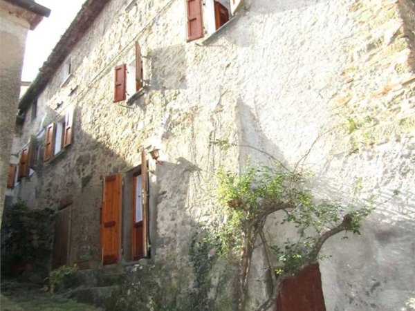 casa indipendente in vendita a Marliana