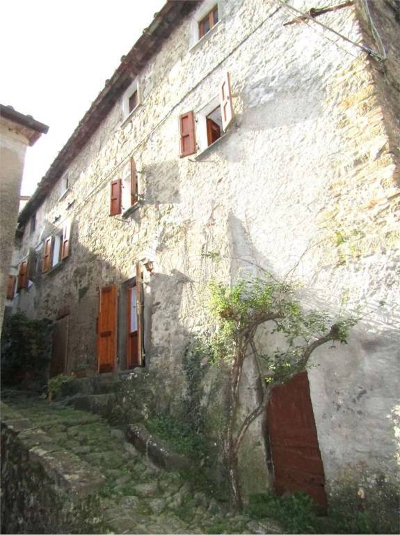 casa indipendente in vendita a Marliana
