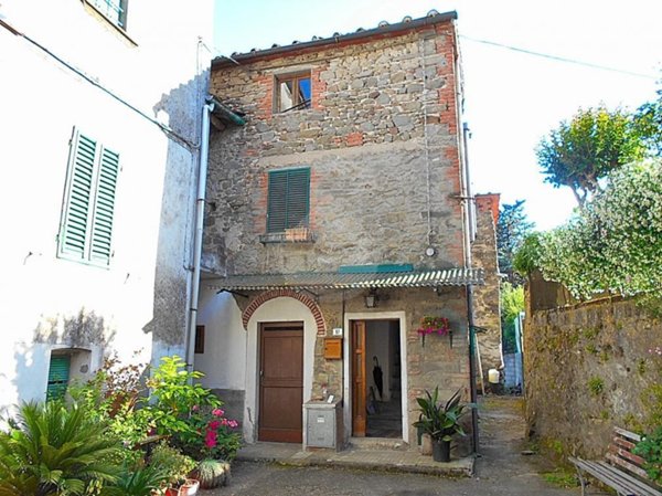 casa indipendente in vendita a Marliana