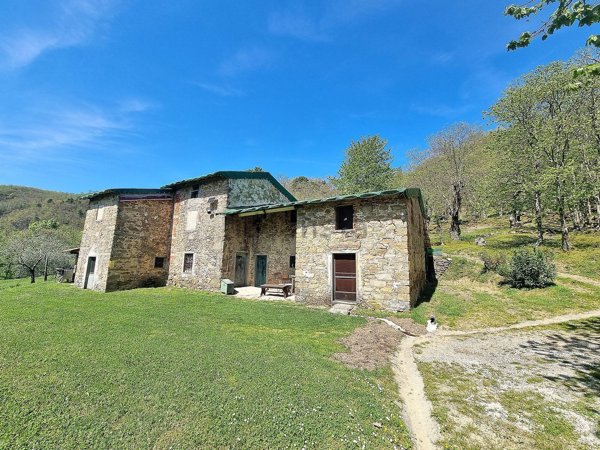 casa indipendente in vendita a Marliana