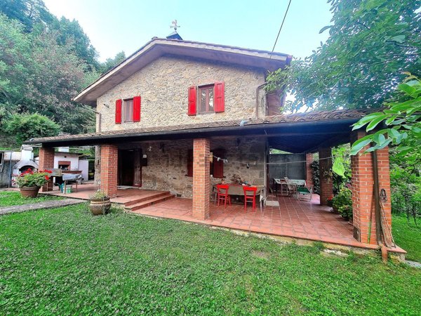 casa indipendente in vendita a Marliana