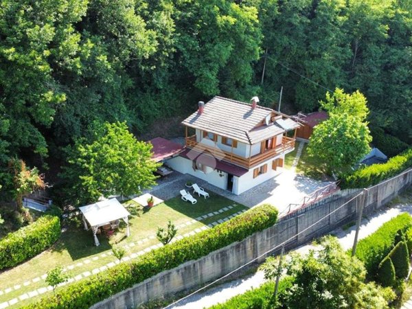 casa indipendente in vendita a Marliana in zona Momigno