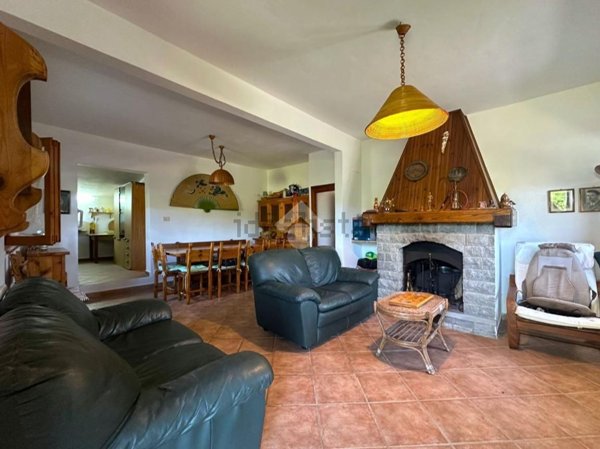 casa indipendente in vendita a Marliana in zona Momigno