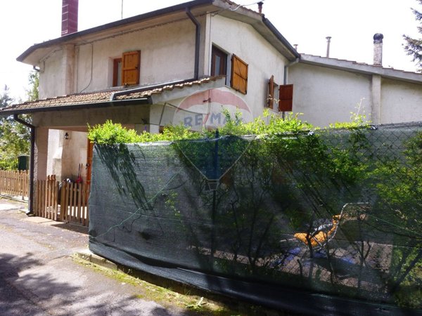 casa indipendente in vendita a Marliana in zona Momigno