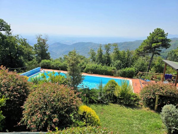 casa indipendente in vendita a Marliana in zona Avaglio
