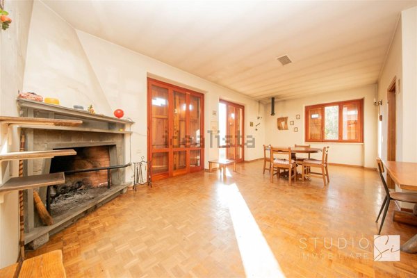 casa indipendente in vendita a Marliana in zona Femminamorta