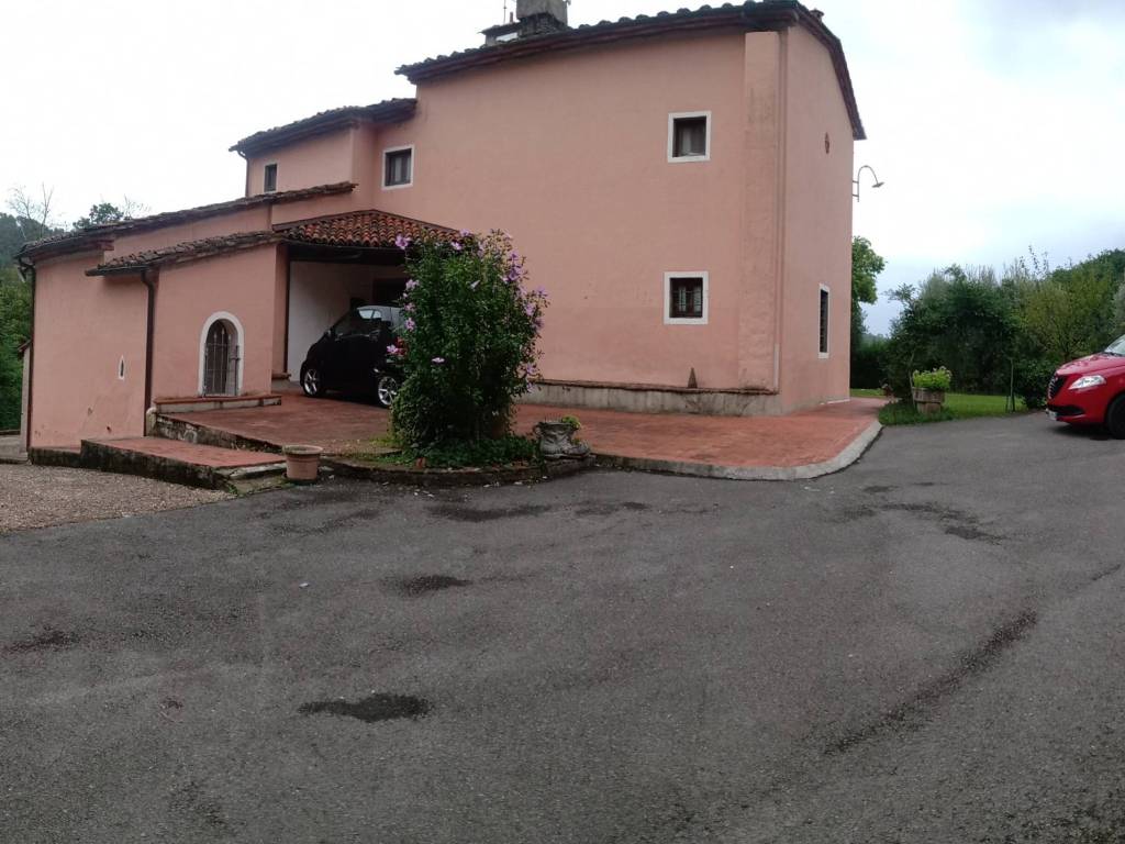casa indipendente in vendita a Marliana