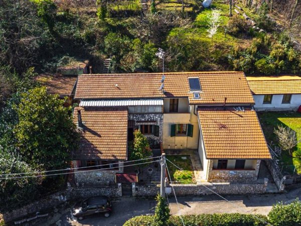 casa indipendente in vendita a Marliana