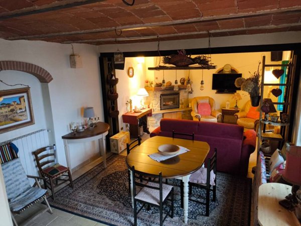 casa indipendente in vendita a Marliana in zona Casore del Monte