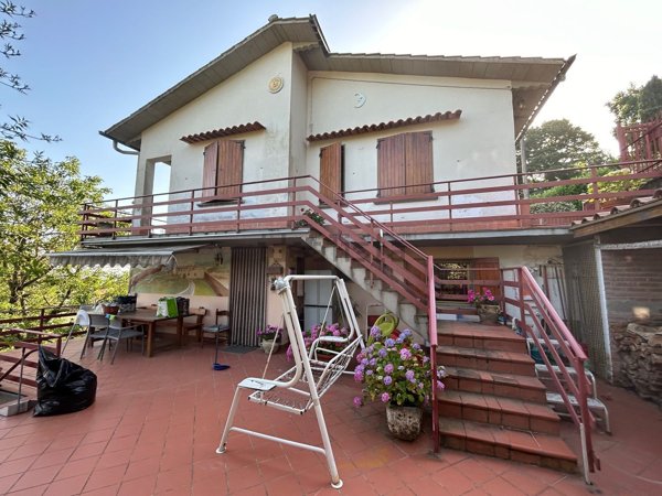 casa indipendente in vendita a Marliana