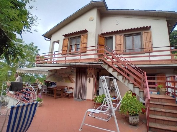 casa indipendente in vendita a Marliana in zona Casore del Monte